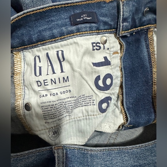 GAP Women's Skinny Jeans in Deep Blue NWOT - Picture 6 of 7